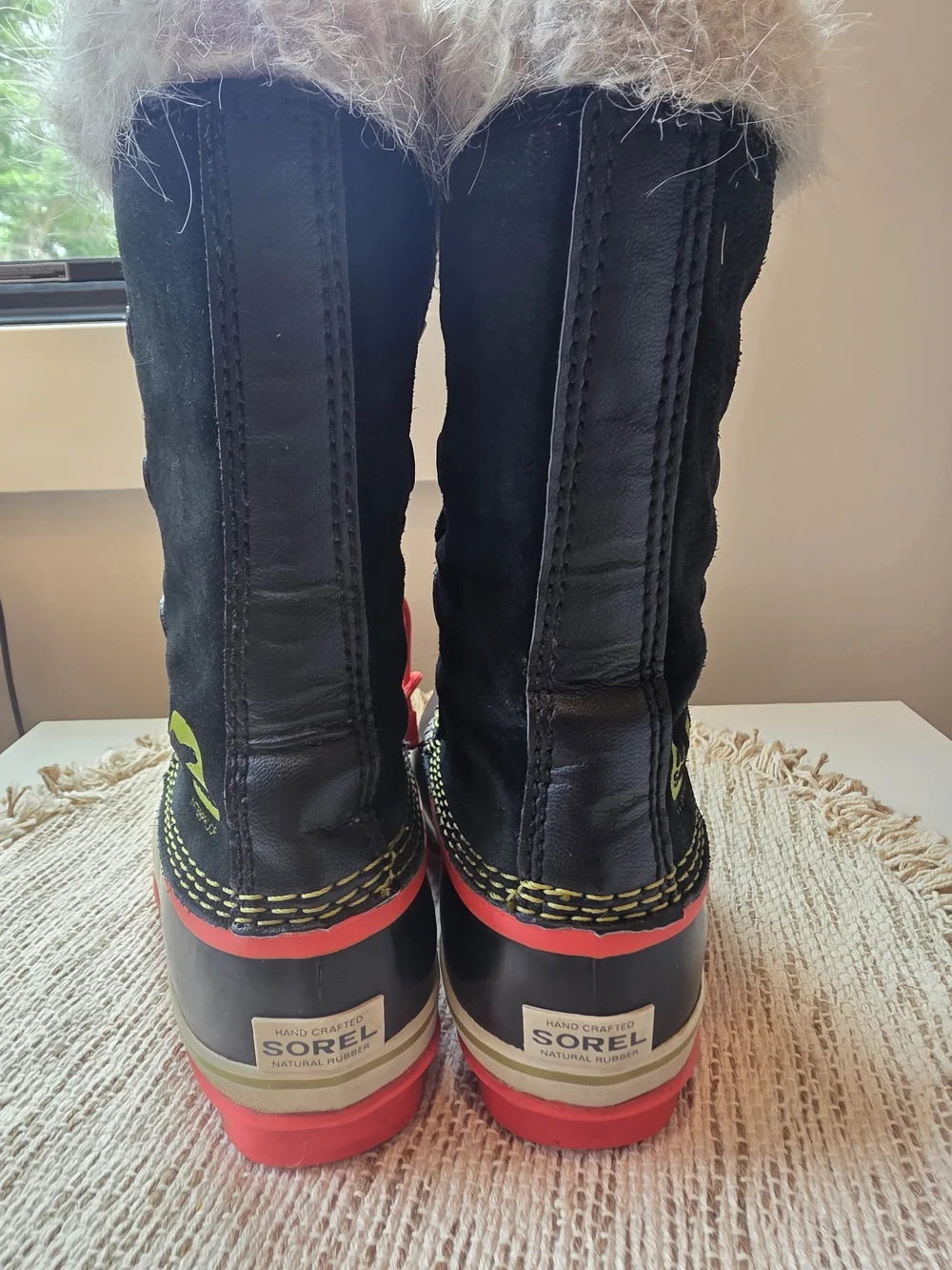 SOREL Joan Of Arc Girls 3Y Black Faux Fur Trim Waterproof Winter Boots